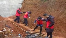 益阳医专附属医院“与爱同行”志愿者开展慰问活动缩略图